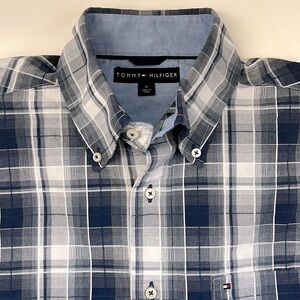 TOMMY HILFIGER button down shirt